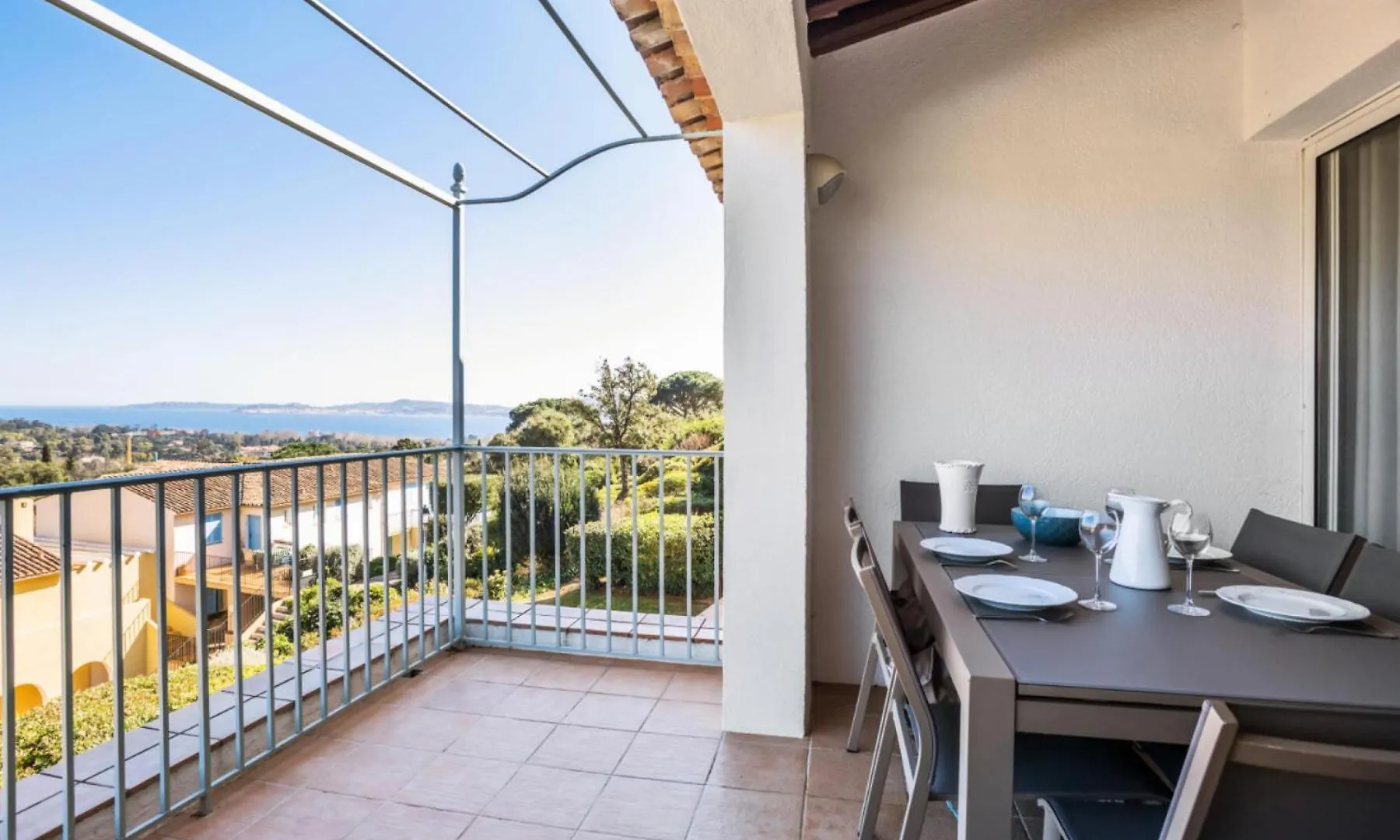 Les Bastides Aux Restanques Du Golfe De St Tropez - Maeva Home - Bastide 4 Pieces 8 Personnes Belle Vue Mer - Prestige - Super Home Mae-4242 غريمو فرنسا